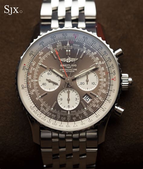 breitling navitimer with independent hour hand